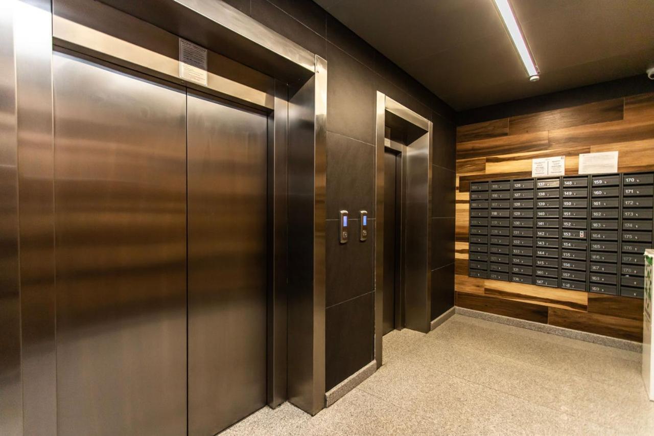 Sky House Premium Apartment In City Center Chisinau Ngoại thất bức ảnh